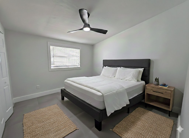 1930 9th St #1930 - Photo 6 of 14