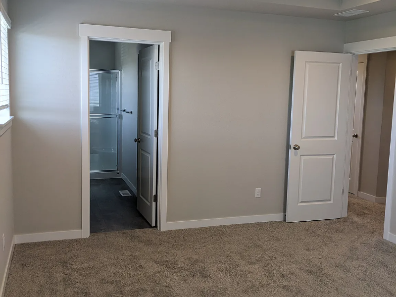 8733 S 1st St - Photo 7 of 11