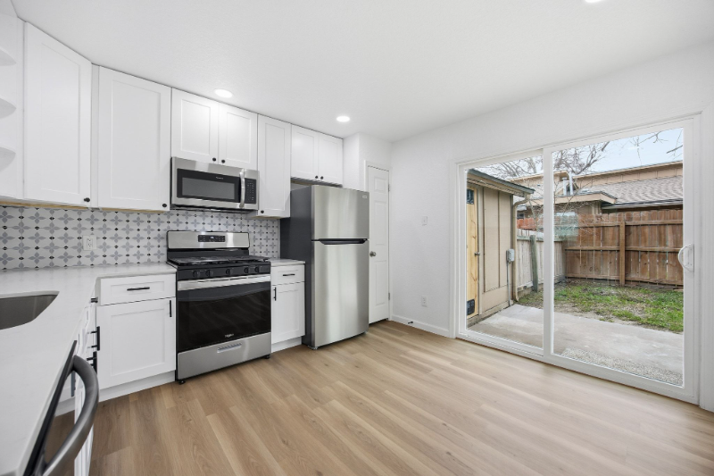 218 W William Cannon Dr #B - Photo 7 of 20