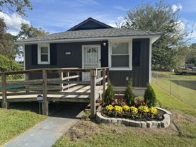 2412 Waverly St - Photo 1 of 1