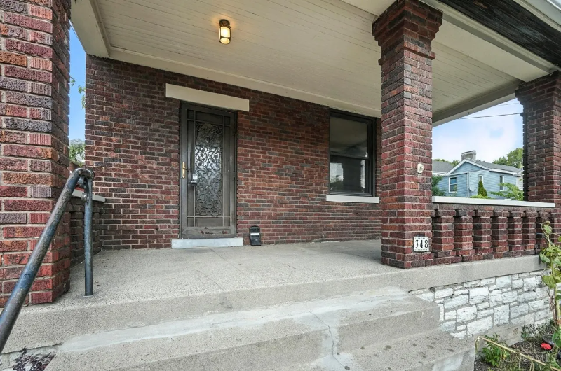 348 Volkert Ave - Photo 4 of 13