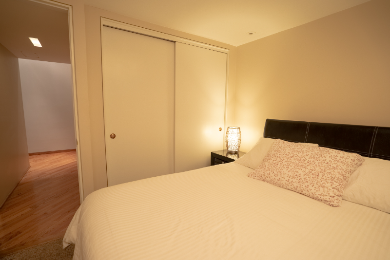 830 W Altgeld St #2 - Photo 5 of 15