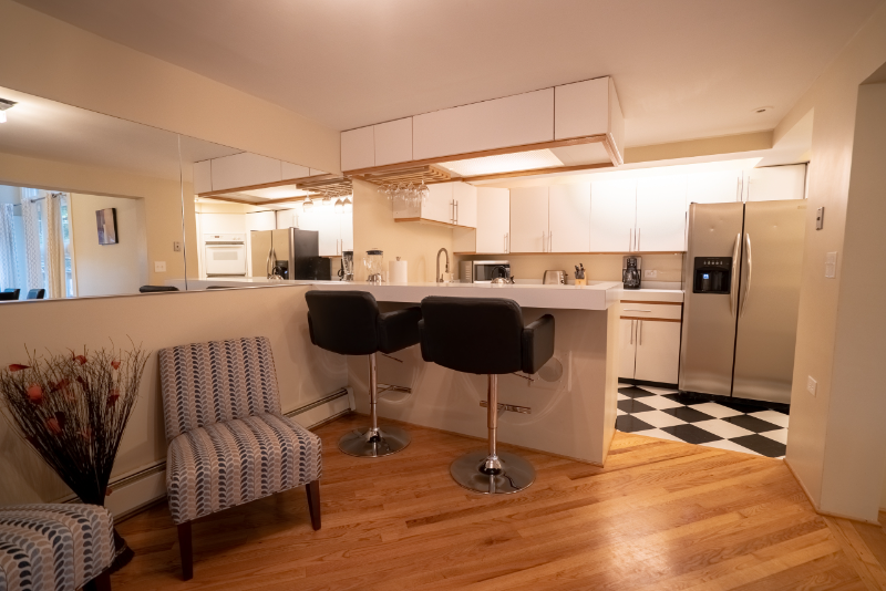 830 W Altgeld St #2 - Photo 7 of 15