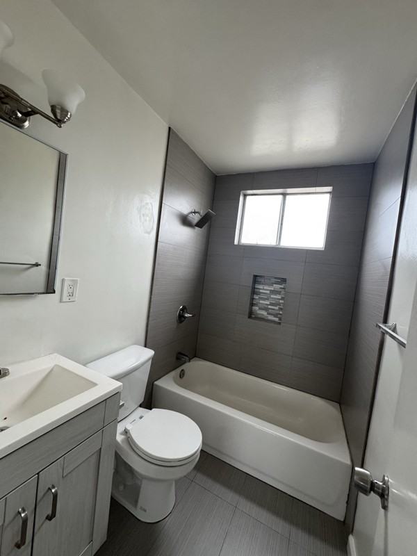 14423 S Berendo Ave #10 - Photo 5 of 5