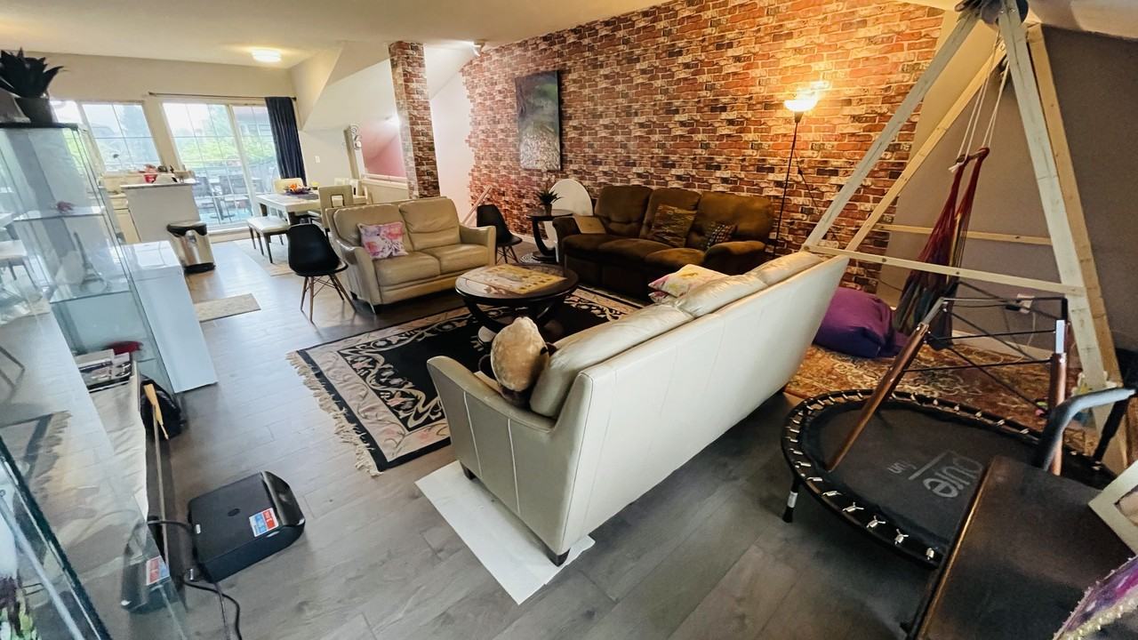 1102 Ewen Avenue #202 - Photo 5 of 20