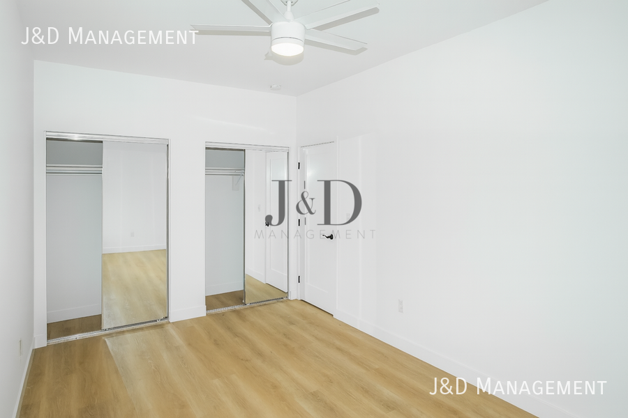 6256 Stewart St - Photo 7 of 24