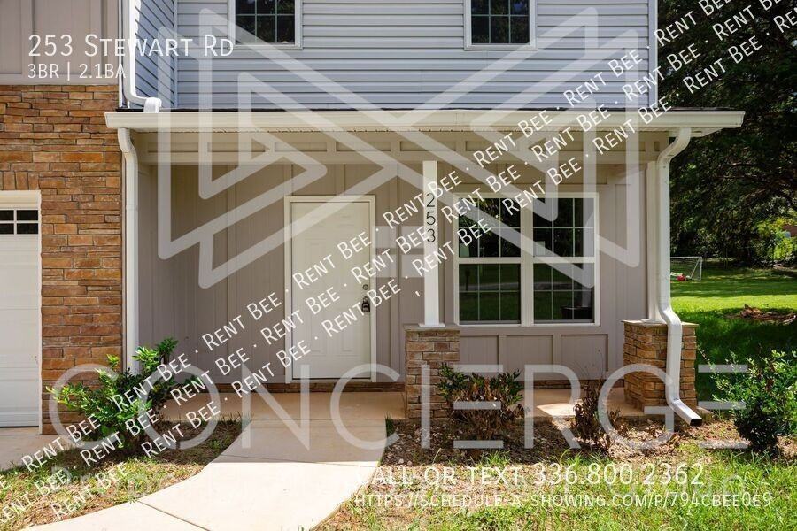 253 Stewart Rd - Photo 3 of 33