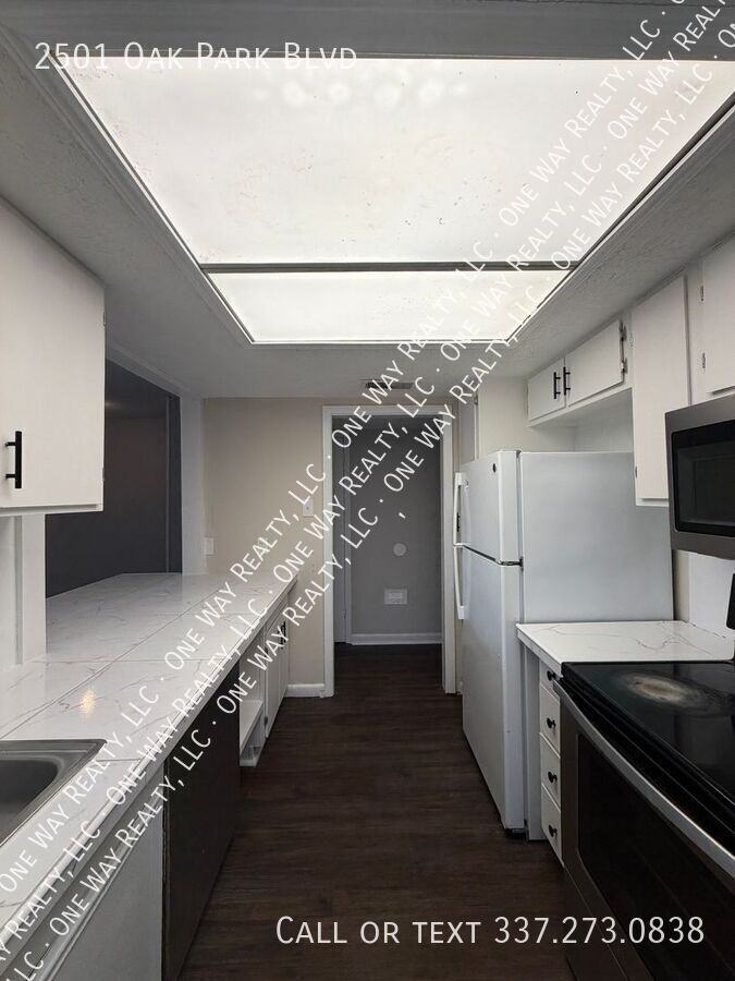 2501 Oak Park Blvd - Photo 3 of 21