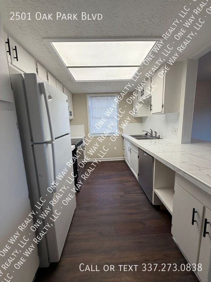 2501 Oak Park Blvd - Photo 5 of 21