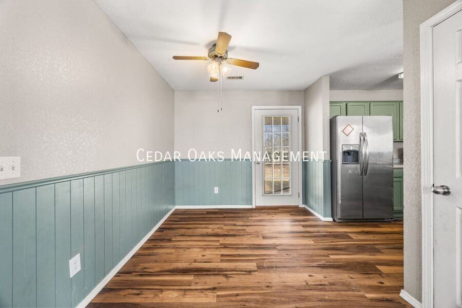 100 N Brandon St - Photo 7 of 20