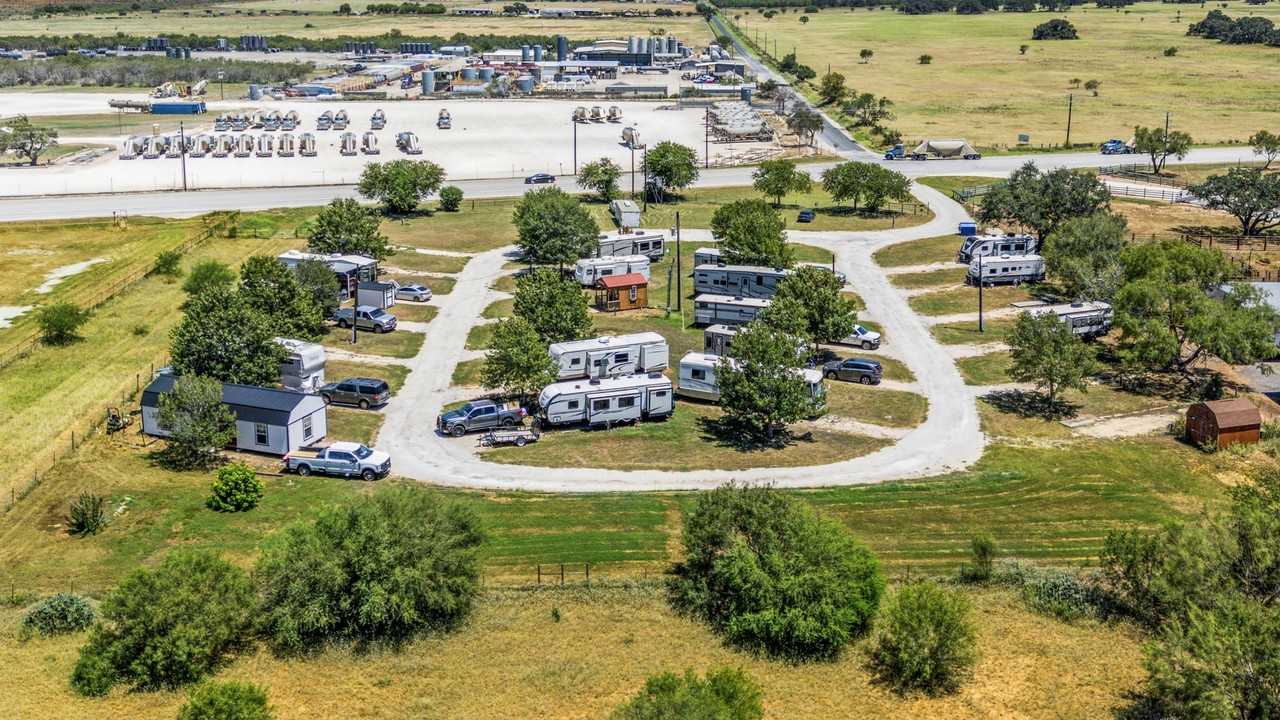 HT Park RV - Photo 6 of 50