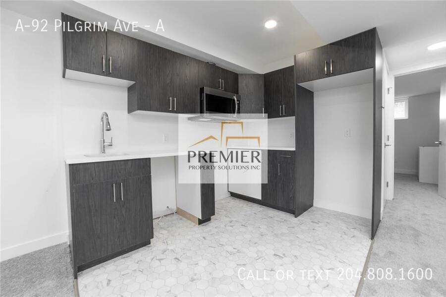 92 A-92 Pilgrim Ave #A - Photo 3 of 7