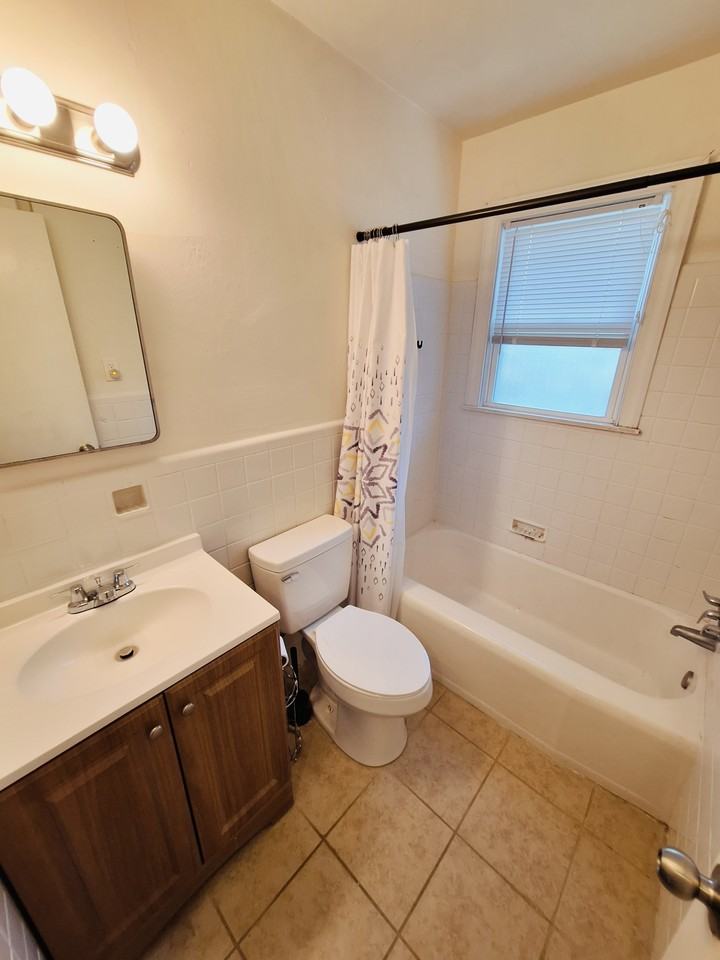 1001-1005 Little Bay Avenue - Photo 4 of 8