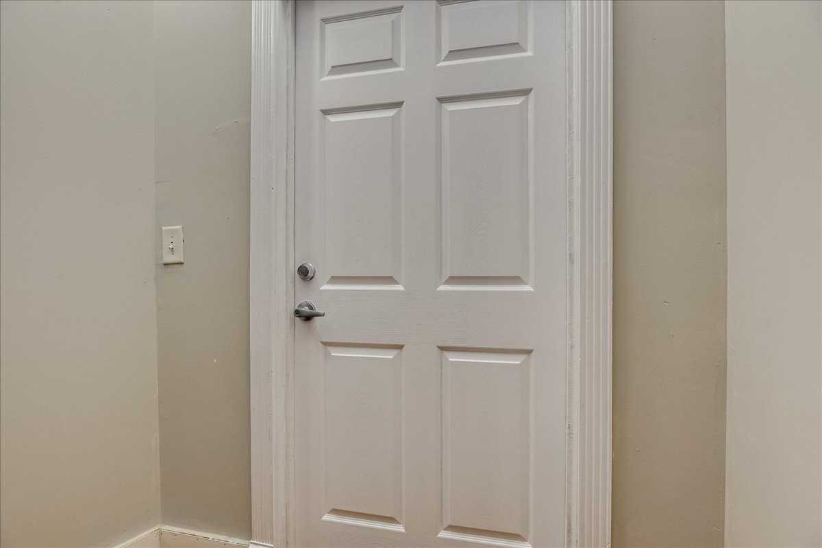 828 Broad Street - Photo 2 of 14