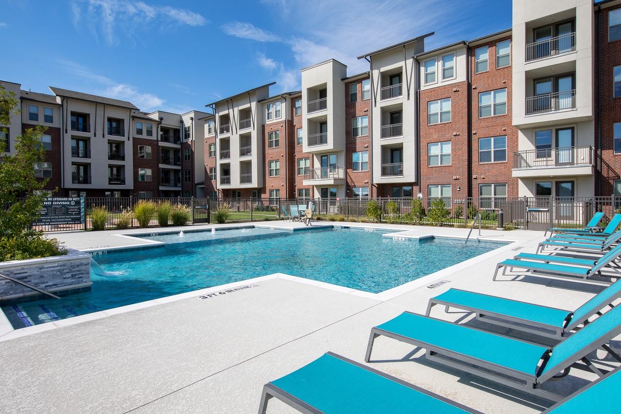 The Luxe at Cedar Hill 55+ Active Adult - Photo 6 of 50