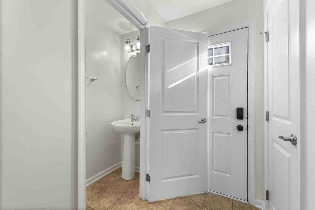 712 White Walnut Ln #1 - Photo 3 of 26