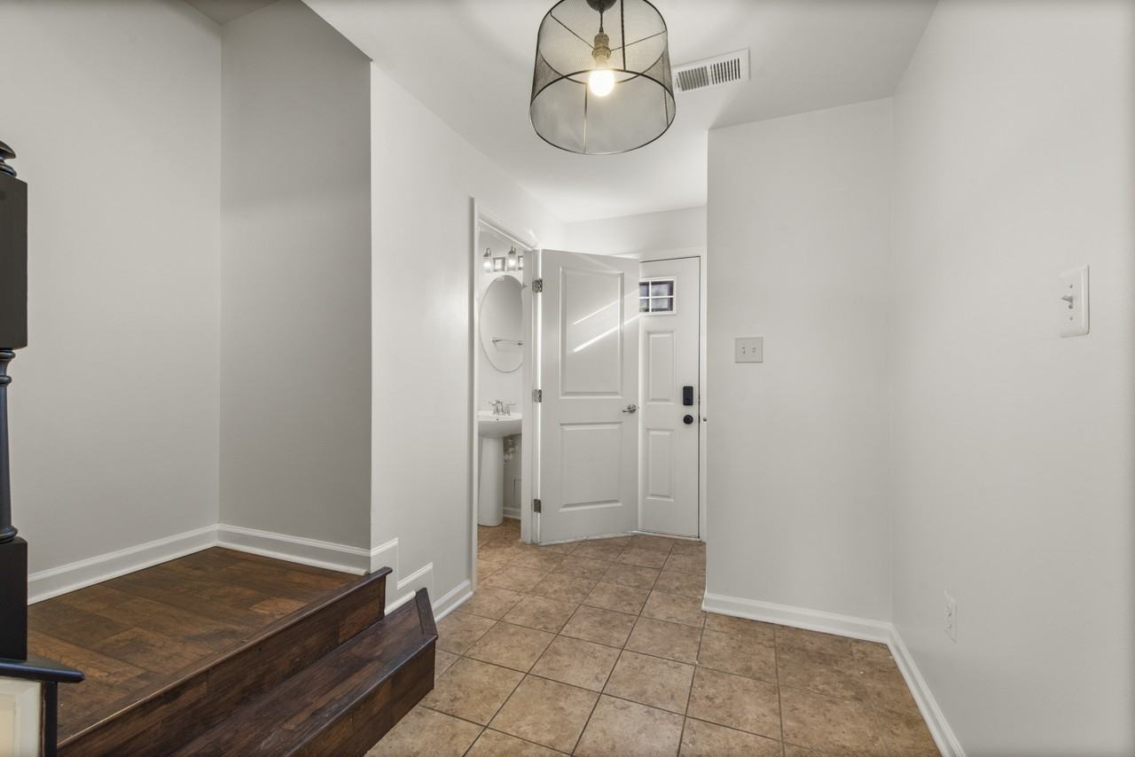 712 White Walnut Ln #1 - Photo 4 of 26