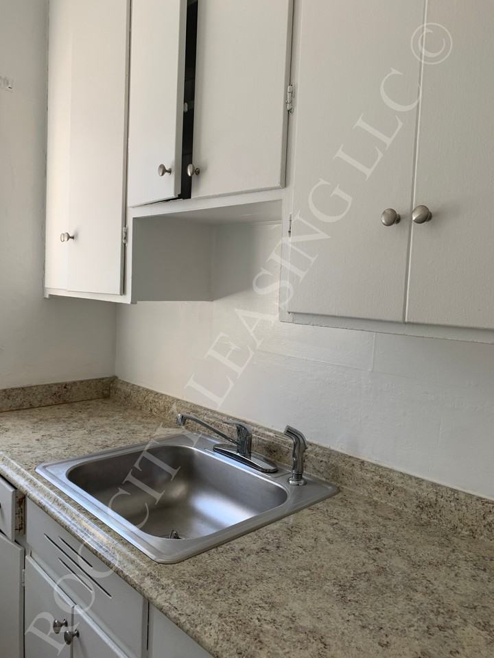 520 East Ave #06SERIES - Photo 5 of 16