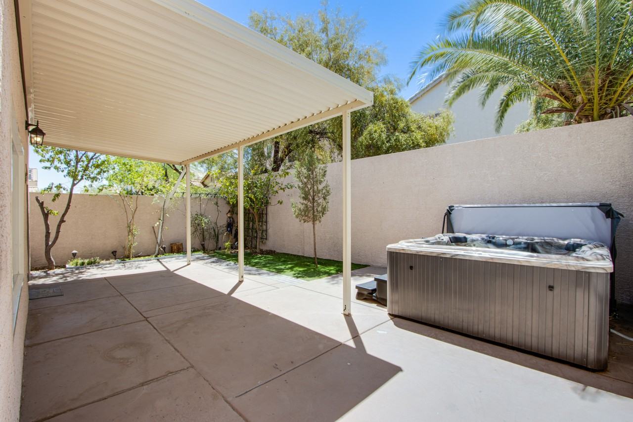 9645 Grapeland Ave #1 - Photo 3 of 18