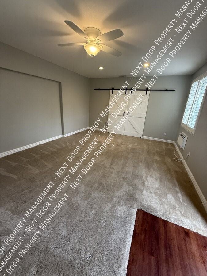 357 E Hazeltine St #B - Photo 3 of 19