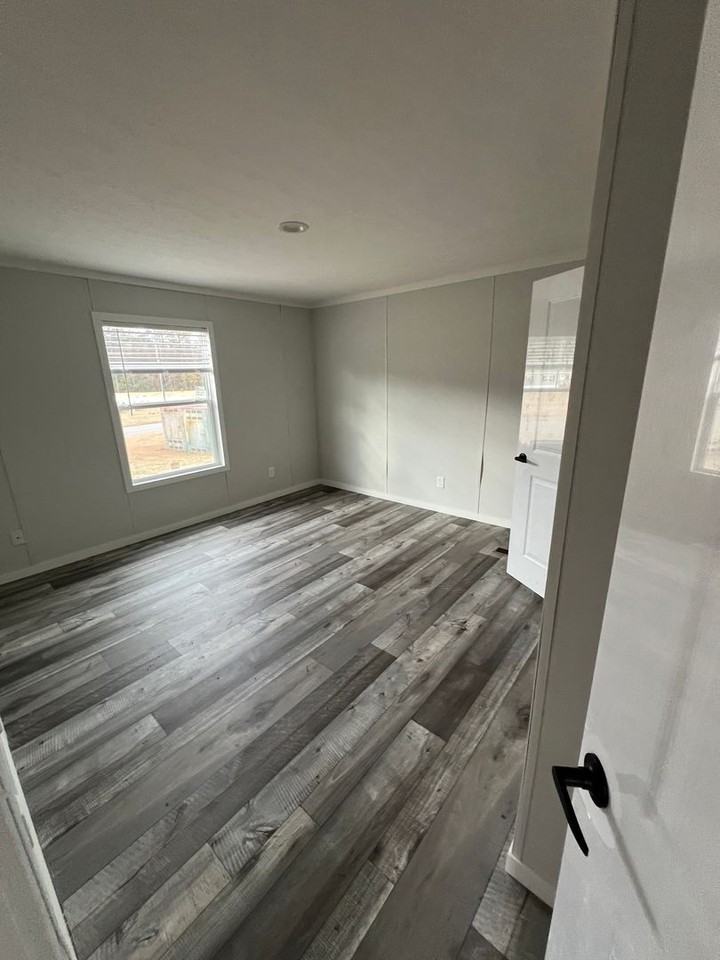 16800 Jessica Rd - Photo 7 of 14