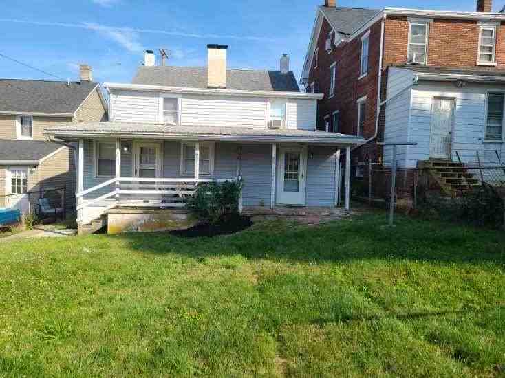 21 E Lancaster St #21 - Photo 3 of 20