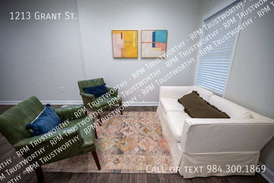 1213 Grant St - Photo 3 of 37