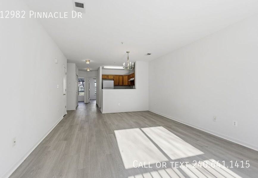 12982 Pinnacle Dr - Photo 2 of 14