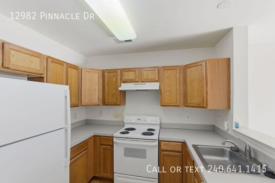 12982 Pinnacle Dr - Photo 5 of 14