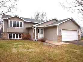 3746 Hamlet Ave N - Photo 1 of 1