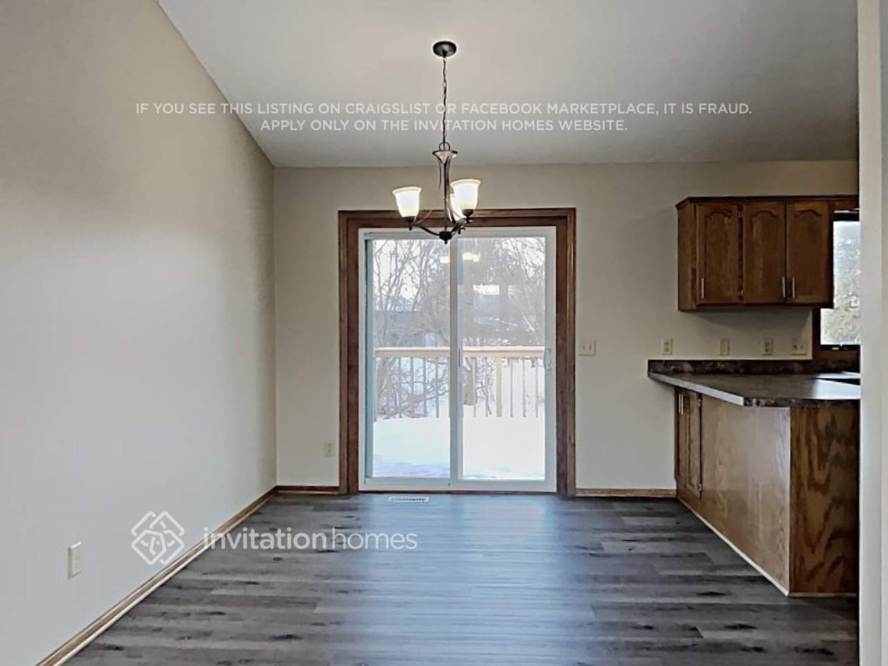 3746 Hamlet Ave N - Photo 6 of 14