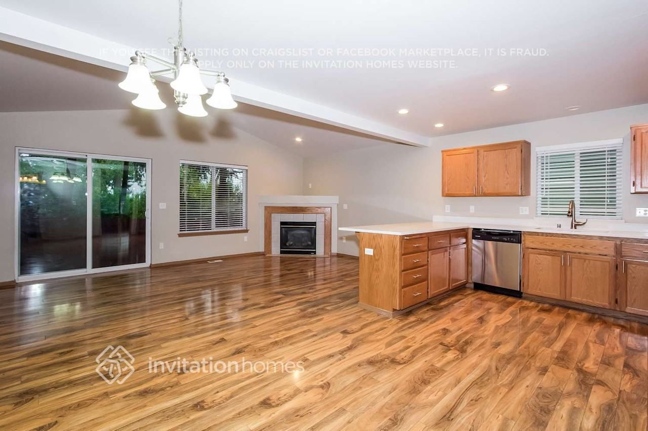 6825 154th Street Ct E - Photo 5 of 21