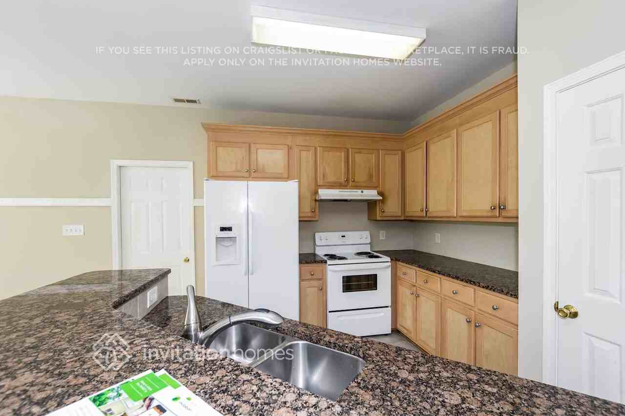 15020 Woodstar Rd - Photo 5 of 22