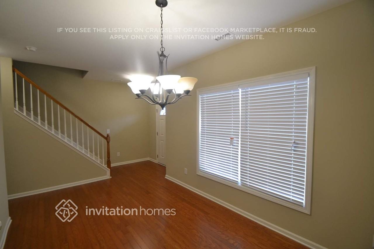 136 Killington Dr - Photo 3 of 24