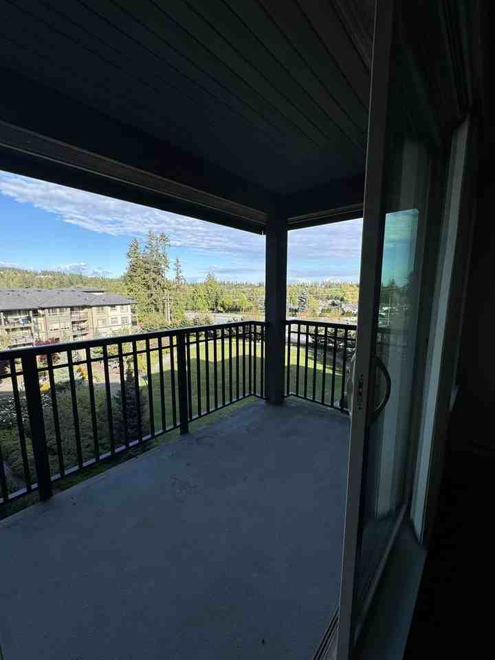 3156 Dayanee Springs Blvd - Photo 2 of 12