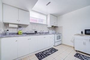 110 Milton St - Photo 4 of 11