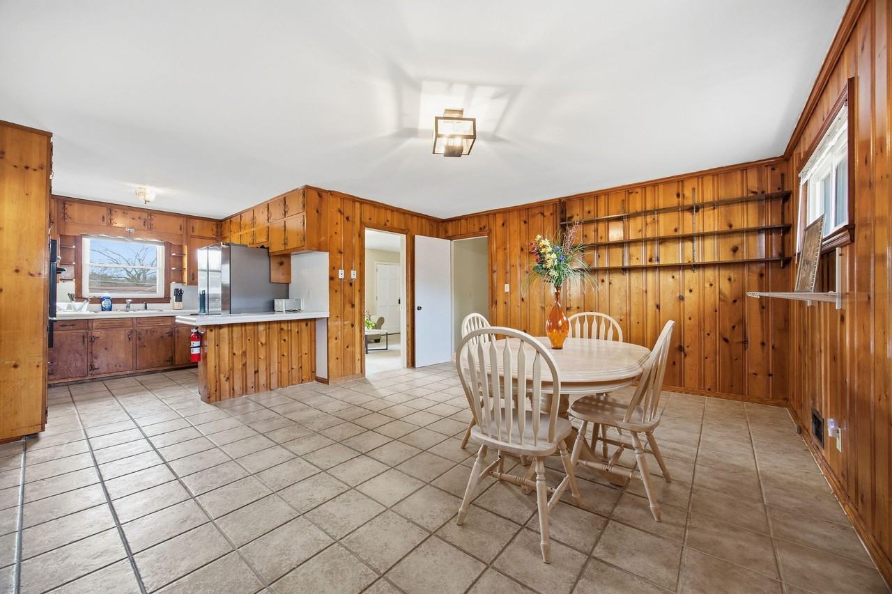 Birchwood Rd Sw - Photo 2 of 12