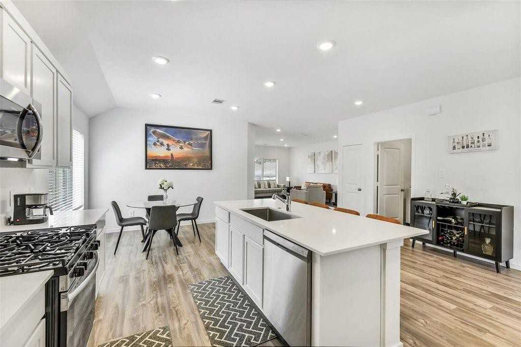 Stonebriar Dr - Photo 5 of 12