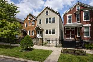 1721 N Artesian Ave #1B - Photo 1 of 1