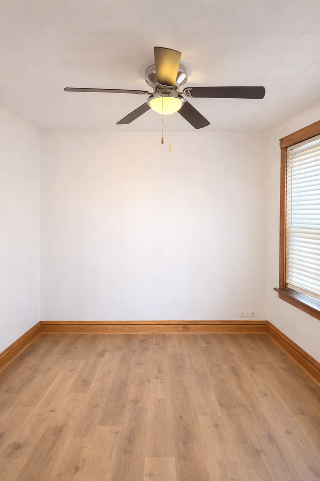 1539 W 71st St #2 - Photo 6 of 7