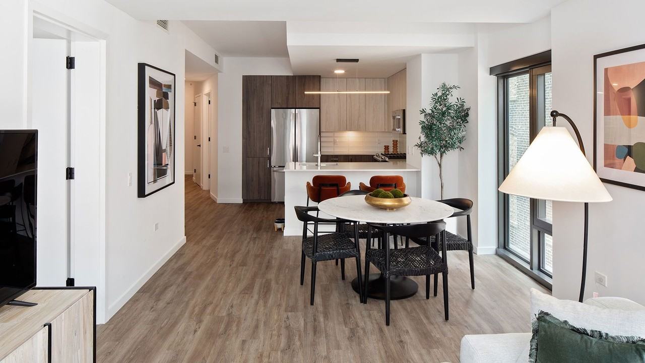 N Aberdeen St #2004 - Photo 2 of 8