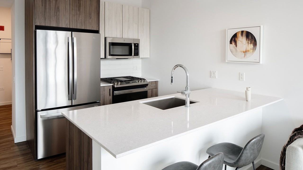 N Aberdeen St #2004 - Photo 3 of 8