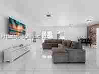 Miami Lakeway S - Photo 7 of 8