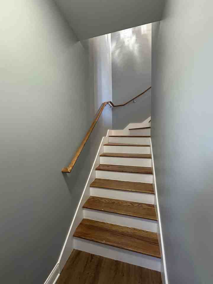 2717 N Rutherford Ave #2 - Photo 3 of 8