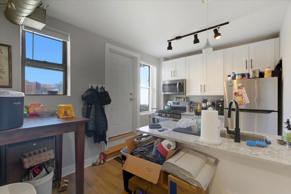 4004 N Bell Ave #2D - Photo 2 of 8