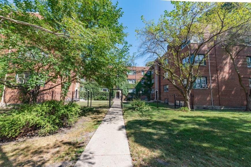 227 Custer Ave - Photo 2 of 10