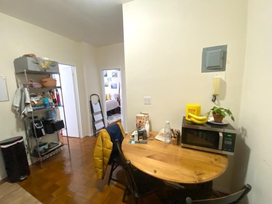 304 W 92nd St - Photo 3 of 10