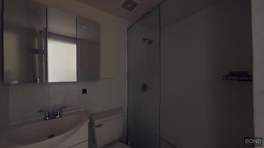 346 W 47th St - Photo 4 of 4