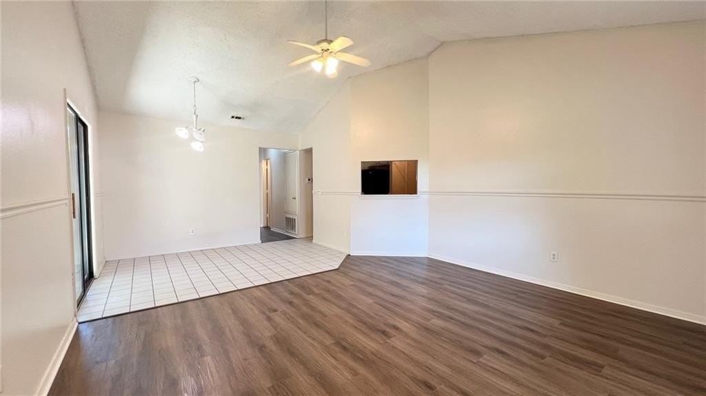 10 Brookhaven Ct - Photo 3 of 15