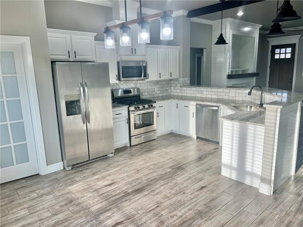 1121 Cannon Dr - Photo 5 of 6